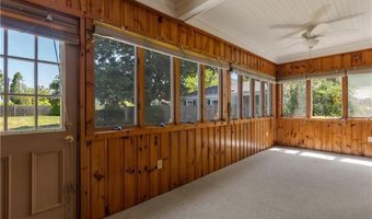 20 Drowne Pkwy, East Providence, RI 02916