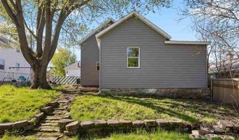 102 W Walnut St, Anamosa, IA 52205