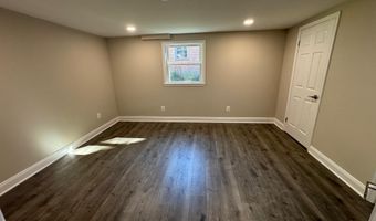 5612 NAMAKAGAN Rd, Bethesda, MD 20816