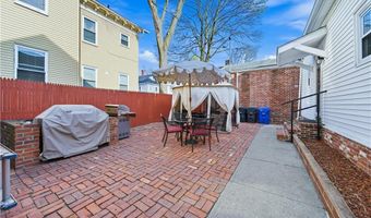 112 Clay St, Central Falls, RI 02863