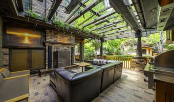 99 Granite St, Ashland, OR 97520