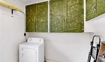 805 INDIANA St SE, Albuquerque, NM 87108