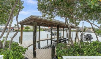 811 BIRDIE Way, Apollo Beach, FL 33572