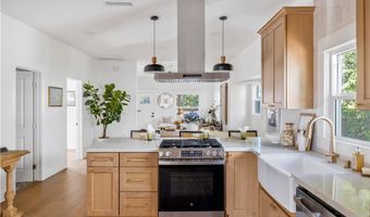 5670 Hub St, Los Angeles, CA 90042