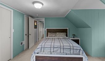 223 Chopmist Hill Rd, Glocester, RI 02814