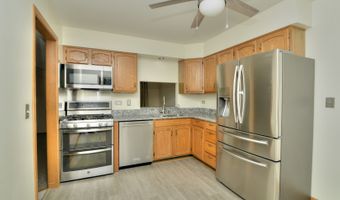 9925 Amanda Ln, Algonquin, IL 60102