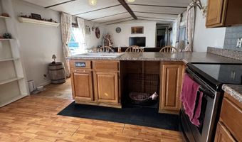 90 Sunset Cir, Campton, NH 03223