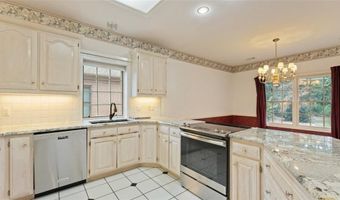 6 Lochgilphead Ln, Bella Vista, AR 72715