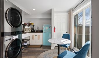 78 Ledgelawn Ave, Bar Harbor, ME 04609