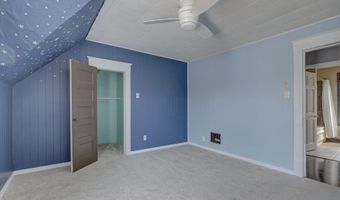 914 W 4TH St, Appleton, WI 54914