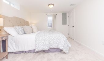 1729 Weldon Blvd, Ann Arbor, MI 48103