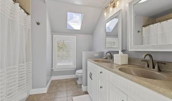 38 Pierce Ave, Jamestown, RI 02835