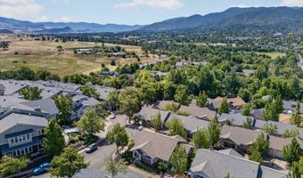 846 Stony Pt, Ashland, OR 97520