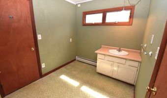 51 Ironworks Rd, Clinton, CT 06413