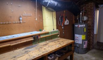 43 Pomeroy Rd, Athens, OH 45701