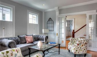 204 Spring St, Newport, RI 02840