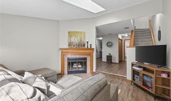 5325 Highpointe Ter, Bloomington, MN 55437