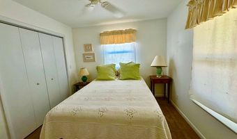 162 23rd Ave, Apalachicola, FL 32320