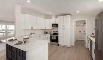 81 S TOMAHAWK Rd, Apache Junction, AZ 85119