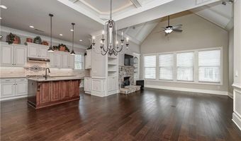 62 Cedarcrest Village Ct, Acworth, GA 30101