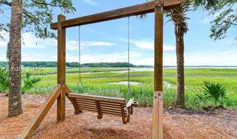 7 Greenwood Dr, Bluffton, SC 29910