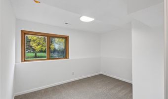 14786 Hallmark Dr, Apple Valley, MN 55124