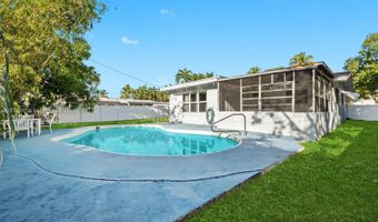 3812 N Circle Dr, Hollywood, FL 33021
