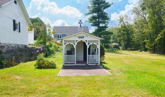 14 Barnum Rd, Danbury, CT 06811