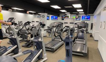 6944 ELLINGHAM Cir #A, Alexandria, VA 22315