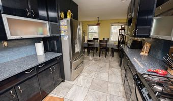 6789 LITTLE FALLS Rd, Arlington, VA 22213