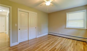 6 Pine Ln, Johnston, RI 02919