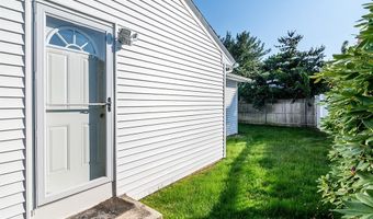 64 Amherst Rd, Cranston, RI 02920