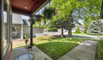 2434 Fieldcrest Dr, Carson City, NV 89701