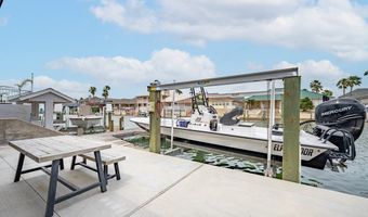 124 Sea Breeze Dr, Aransas Pass, TX 78336