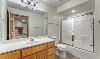 5 Ellesmere Ln, Bella Vista, AR 72714