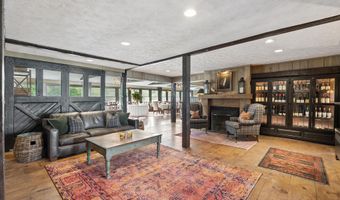 157 Main St, Belgrade, ME 04918