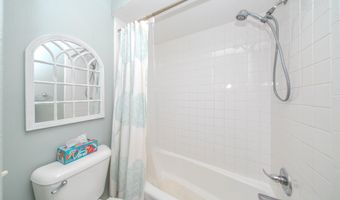 1795 Hideaway Ln, Ann Arbor, MI 48105