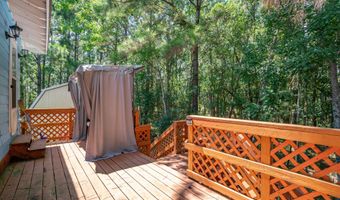 5052 Schira St, Bay St. Louis, MS 39520
