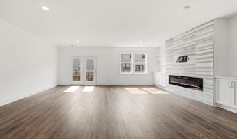 44824 TIVERTON Sq, Ashburn, VA 20147
