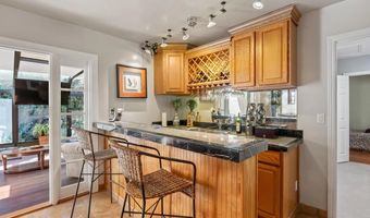 10880 Hess Dr, La Mesa, CA 91941