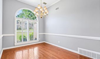 8217 THORNE Dr, Bartlett, TN 38002