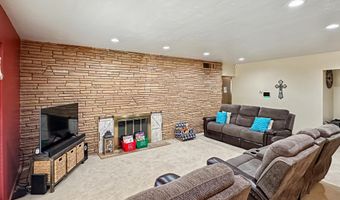 1510 S Country Club Cir, Carlsbad, NM 88220