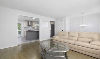 15 Laforge Dr, Coventry, RI 02816