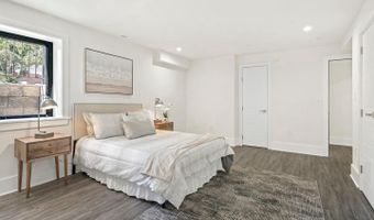 5805 MASSACHUSETTS Ave, Bethesda, MD 20816