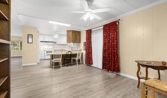 8975 Lawrence Welk 2, Escondido, CA 92026