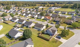 3786 Dover Dr, Ayden, NC 28513