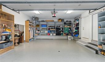 129 Valerie Ct, Cranston, RI 02921