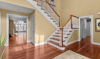 140 RIVER Dr, Appleton, WI 54915