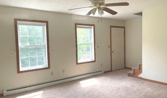9 Crate Ln, Canaan, NH 03741