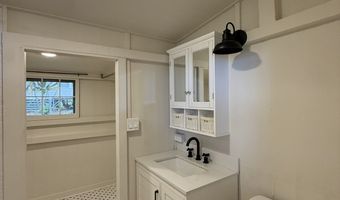 45-3465 KAWILA St, Honokaa, HI 96727